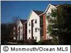 43 Boulder Dr, Edison, NJ 08817 photo 1
