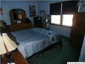 10 Snyder Dr, Middletown, NJ 07748 photo 9