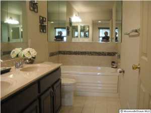 30 Cherrywood Cir, Brick, NJ 08724 photo 14