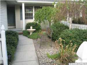 30 Cherrywood Cir, Brick, NJ 08724 photo 2