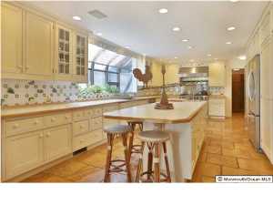83 W River Rd, Rumson, NJ 07760 photo 4