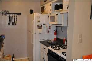 7 Arrowsmith Ct, Matawan, NJ 07747 photo 10