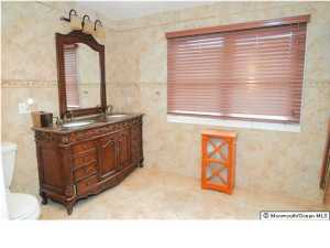 2 Henry St, NJ 07420 photo 9