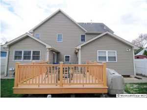 2 Henry St, NJ 07420 photo 3