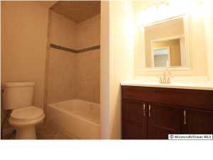 18 Eisenhower Ct, Matawan, NJ 07747 photo 13