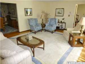 22 Leaf Ln, Matawan, NJ 07747 photo 10