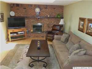 22 Leaf Ln, Matawan, NJ 07747 photo 8