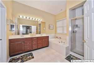 21 Oakmont Ln, Jackson, NJ 08527 photo 13