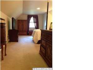 29 Edgewater Dr, Matawan, NJ 07747 photo 10