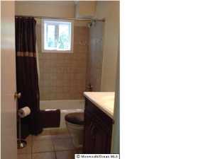 29 Edgewater Dr, Matawan, NJ 07747 photo 9