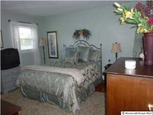 17 Schelly Dr, Middletown, NJ 07748 photo 12