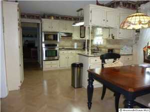 17 Schelly Dr, Middletown, NJ 07748 photo 6