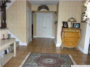 17 Schelly Dr, Middletown, NJ 07748 photo 2