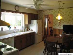 12 Ely Rd, Holmdel, NJ 07733 photo 8