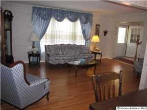 12 Ely Rd, Holmdel, NJ 07733 photo 6