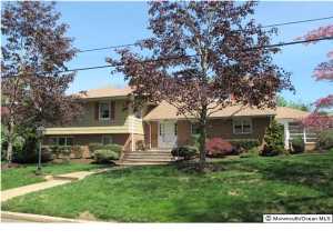 29 Edgemere Dr, Matawan, NJ 07747 photo 1
