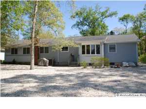 401 Wayne Ave, Pine Beach, NJ 08741 photo 2