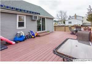 263 Chamone Ave, Middletown, NJ 07748 photo 17