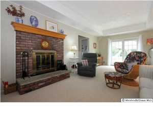 91 N Leonard Ave, Middletown, NJ 07748 photo 9