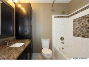8 Doris Ln, Middletown, NJ 07748 photo 9