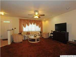 88 Pendleton Pl, Old Bridge, NJ 08857 photo 2