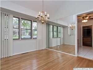 2 E Orchard Ave, Holmdel, NJ 07733 photo 4