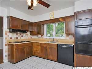 2 E Orchard Ave, Holmdel, NJ 07733 photo 9