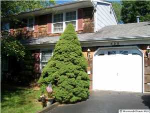 533 Heather Ln, Brick, NJ 08724 photo 4