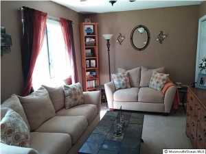 924 Sandra Pl, Brick, NJ 08724 photo 7