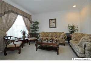 40 Stratton Rd, Matawan, NJ 07747 photo 5