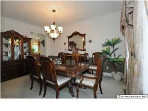 40 Stratton Rd, Matawan, NJ 07747 photo 4