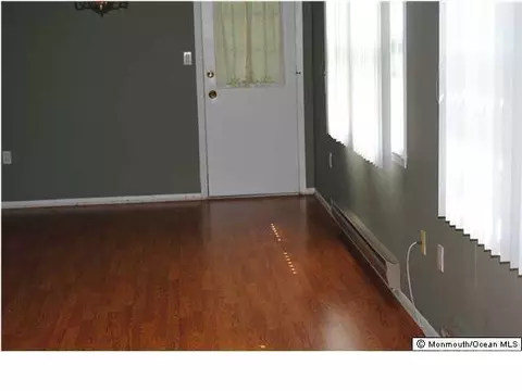3 Marta Ct, Brick, NJ 08723 photo 2