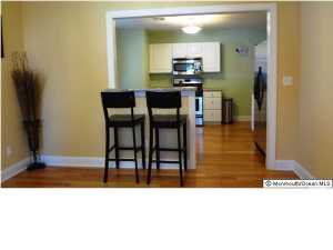 40 Baldwin Ave, Middletown, NJ 07748 photo 2