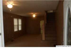 541 Kossuth St, Riverside, NJ 08075 photo 4