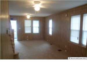 541 Kossuth St, Riverside, NJ 08075 photo 5