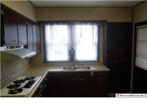 541 Kossuth St, Riverside, NJ 08075 photo 6