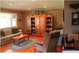 208 Lane Pl, Forked River, NJ 08731 photo 2