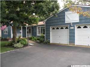 151 Berkeley Dr, Brick, NJ 08724 photo 1
