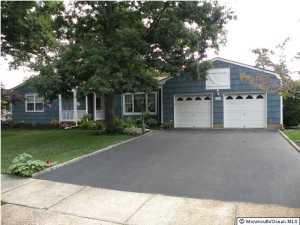 151 Berkeley Dr, Brick, NJ 08724 photo 2