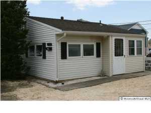 127 Harbor Dr, Lavallette, NJ 08735 photo 1