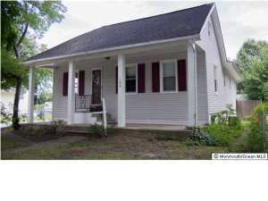 103 S Maple Ave, Maple Shade, NJ 08052 photo 2