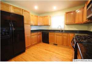 24 Acker Dr, Middletown, NJ 07748 photo 7