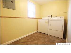 24 Acker Dr, Middletown, NJ 07748 photo 10