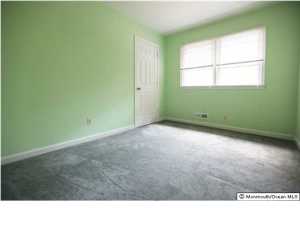 24 Acker Dr, Middletown, NJ 07748 photo 13