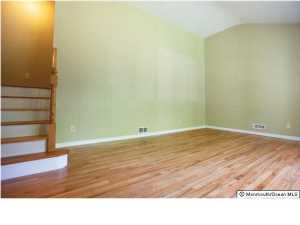 24 Acker Dr, Middletown, NJ 07748 photo 5