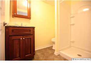 24 Acker Dr, Middletown, NJ 07748 photo 11