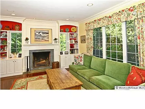 20 Robin Rd, Rumson, NJ 07760 photo 2