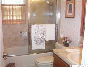 8 Eric Ct, Brick, NJ 08723 photo 10