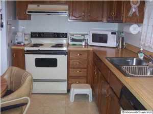 8 Eric Ct, Brick, NJ 08723 photo 5