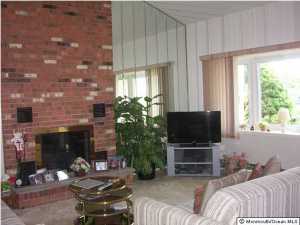 8 Eric Ct, Brick, NJ 08723 photo 2